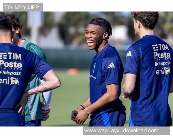 世青赛精彩对决南非挑战意大利年轻球员展现足球魅力与激情 世青赛精彩对决南非挑战意大利年轻球员展现足球魅力与激情